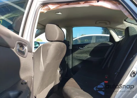 2018 Nissan Sentra S z USA, uszkodzony, nr VIN 3N1AB7AP1JY258847